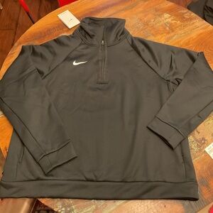 NWT Nike Women’s 1/4 Zip Jacket